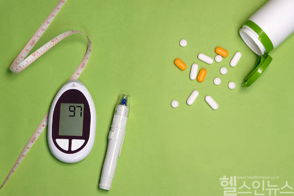국내 2형당뇨병 환자 500명 대상으로 질환 관리 행태 파악 조사 진행... 과반수가 당화혈색소와 체중 관리에 어려움 느끼는 것으로 나타나 (클립아트코리아)