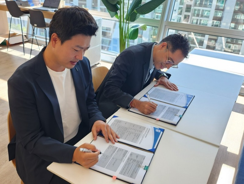 힐스코리아·포인핸드, 유기동물 입양 활성화 위해 맞손…건강한 입양 문화 조성 협력