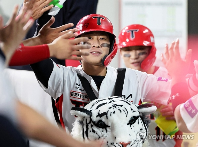 KIA 박찬호 '나도 홈런타자'