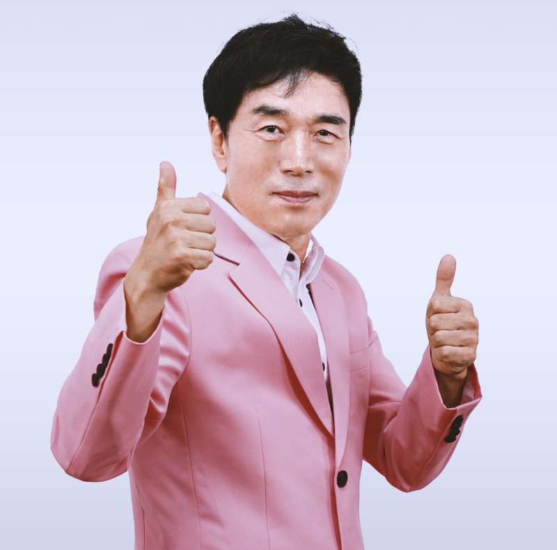 사진=솔로곡 〈떡상각〉으로 활동중인 건아들 보컬 곽종목 / 출처=한방기획 제공