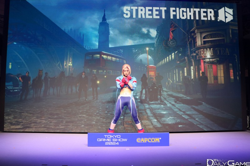 '스트리트 파이터6' 캐릭터 '캐미 화이트'로 분한 코스튬 플레이어도 있었습니다.