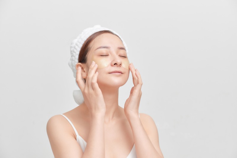 레티놀과 레티날은 피부 탄력과 주름개선 효과가 있다. 하지만, 작용 방식에 차이가 있어 나에게 맞는 성분인지 확인해야 한다. (프리픽 제공)