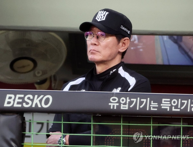 '준비는 끝났다' kt 이강철 감독, 5위 결정전·WC 1차전 대비 선발 라인업