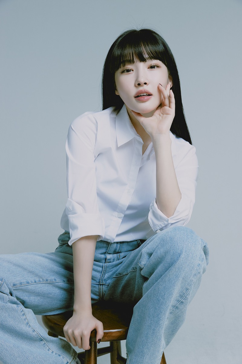 청하, 라디오 ‘볼륨을 높여요’ DJ 1년 만에 하차…“음악에 전념하기 위한 결정”