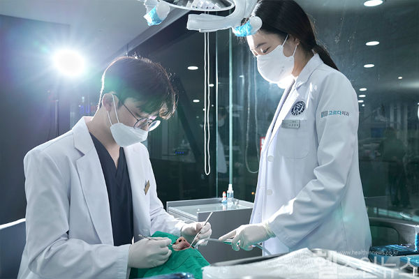 고르다치과의원 부산점 강용욱 대표원장