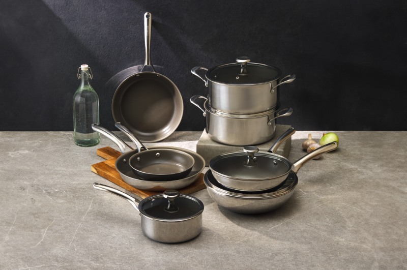 사진=코렐 듀라나노 스테인리스 스틸 컬렉션