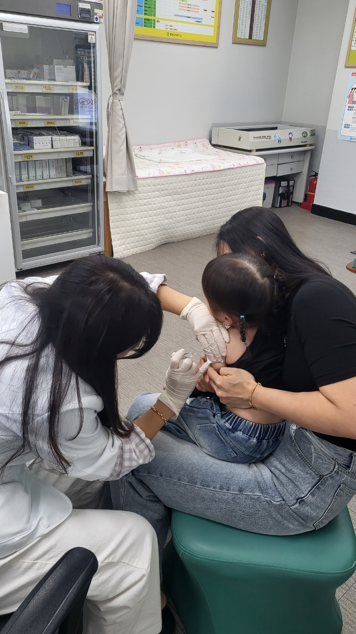 인플루엔자 예방접종 (사진제공 = 담양군)