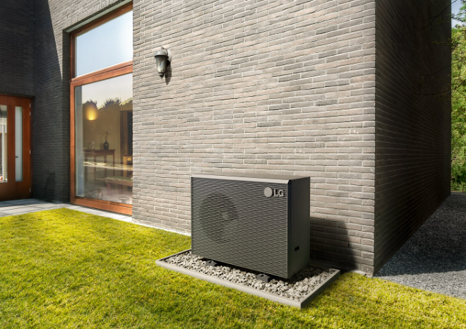 LG전자 HVAC 솔루션과 가전제품이 미국에서 '최고의 지속가능 브랜드'로 선정되며 차별화된 기술력을 인정 받았다. LG전자 공기 열원 히트펌프 '써마브이 R290 모노블럭'. ⓒLG전자