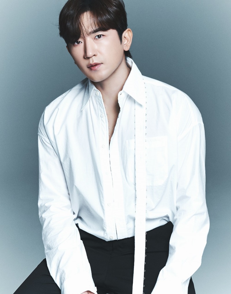 이민우, 데뷔 26년 만에 첫 연극 도전…‘레미제라블’ 출연 확정