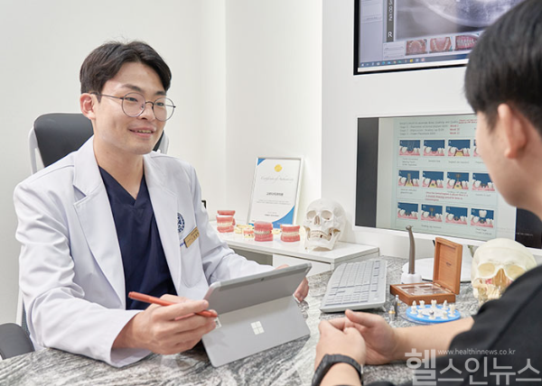 고르다치과의원 부산점 강용욱 대표원장