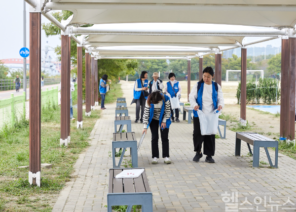 사진=중앙대병원 간호본부 ‘플로깅 챌린지’ / 사진출처=중앙대병원 제공