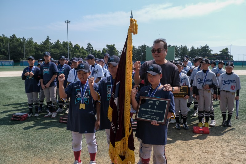 1981년 창단한 송파리틀야구단 A팀 2024년 MLB CUP KOREA U10 우승
