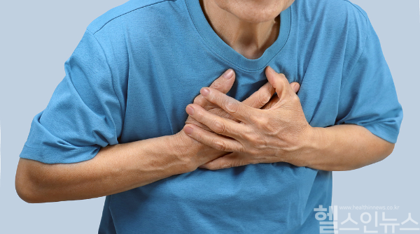 일교차 큰 환절기 발생 가능성 높아지는 심근경색증, 심각한 흉통 느껴진다면 지체 없이 병원 방문해야 (클립아트코리아)