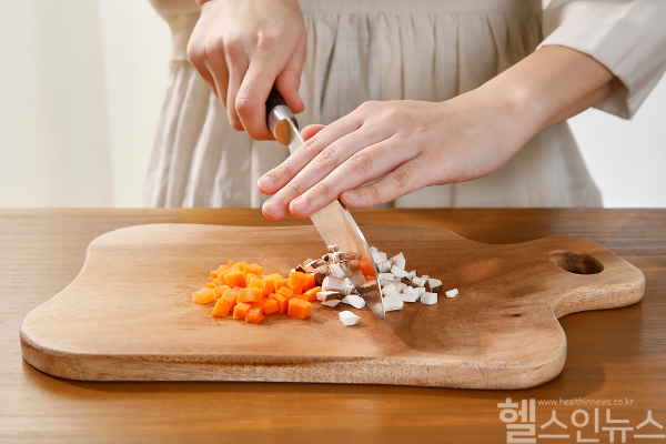 한국건강증진개발원에서 청년 1인 가구를 대상으로 한 ‘2024년 편의점을 활용한 건강레시피 공모전’ 성료됐다. (클립아트코리아)