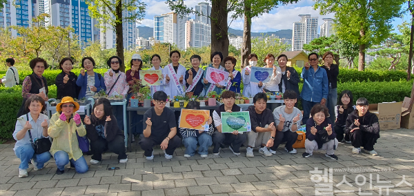 온종합병원, 꽃 선물로 호스피스 완화의료주간 캠페인 실시 (온종합병원 제공)