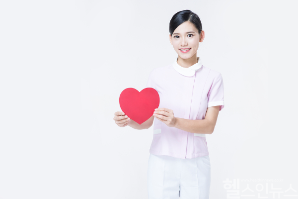 질병관리청 국립보건연구원이 지난 2013년부터 추진해 온 한국 간호사건강연구 추적 조사 연구 결과를 공개했다. (클립아트코리아)