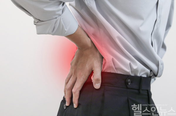 일상생활을 방해할 정도로 극심한 통증 지속될 때, 맞춤형 비수술 치료로도 충분히 증상 관리해 볼 수 있어 (고대안산병원 제공)