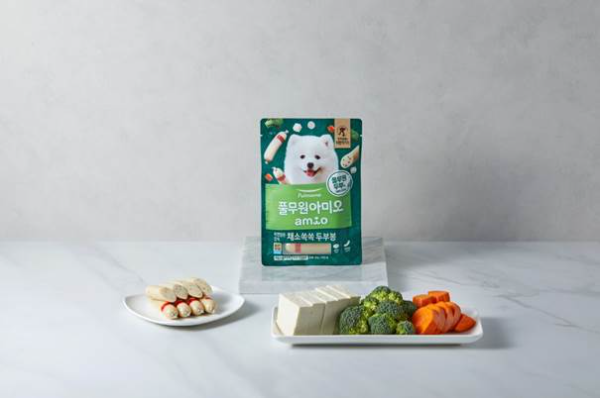 풀무원아미오 ‘자연담은 반려견 간식 채소쏙쏙 두부봉’