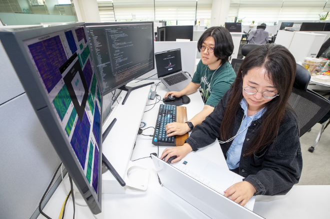 KT가 '실시간 통화 보이스피싱 탐지 서비스'에 대해 과기정통부 ICT 규제샌드박스 실증특례 승인을 받았다고 18일 밝혔다.