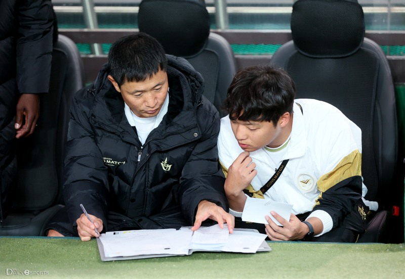 실드 유나이티드 코치를 맡은 이영표,