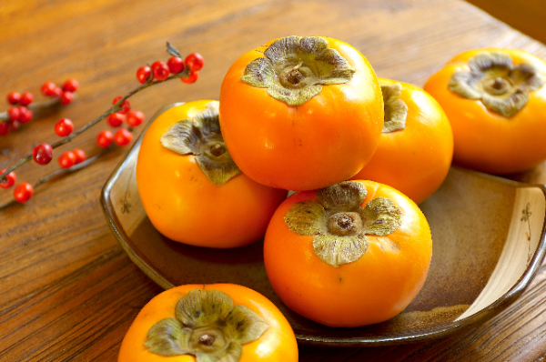 감 껍질은 눈 건강을 위한 영양소가 함유돼 시력 보호에 도움을 준다. (클립아트코리아 제공)