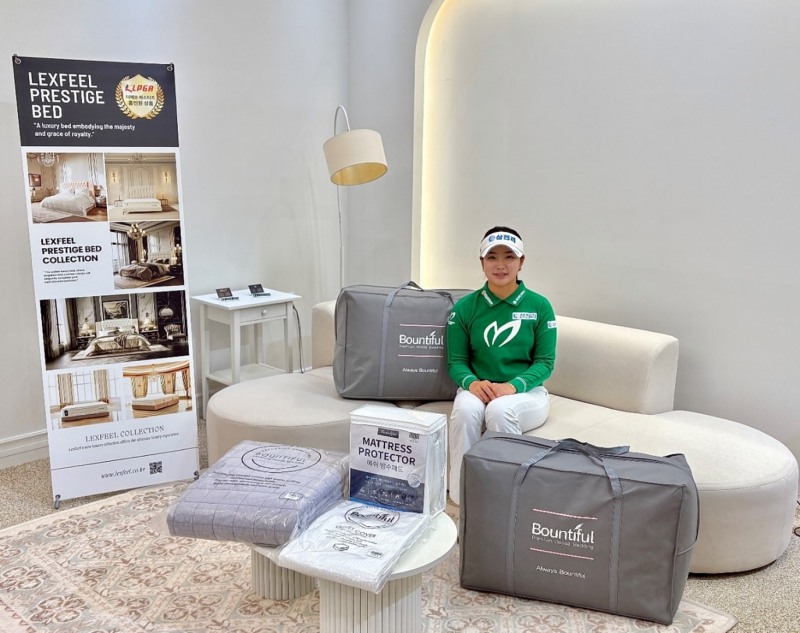 렉스필과 후원 조인식 진행중인 유현조