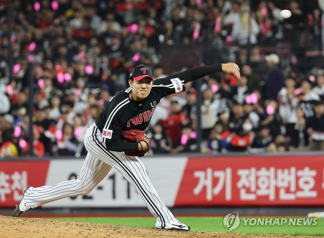 역투하는 손주영