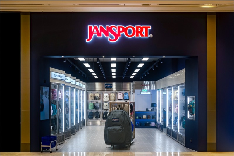 스타필드 하남점에 오픈한 잔스포츠 오프라인 매장 (무신사 제공)