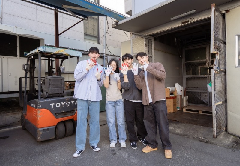 ‘두손지킴이’팀. 왼쪽부터 손도윤, 김수연, 정성채, 이희창 학생.