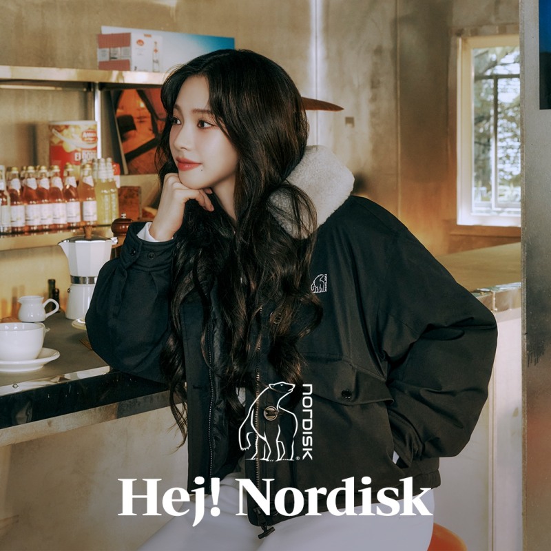 여성 리얼퍼 크리스탈다운 점퍼 블랙 (노르디스크 제공)