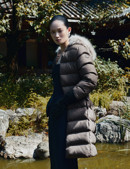 노스페이스 홍보대사 신현지(사진 제공: 싱글즈 매거진)