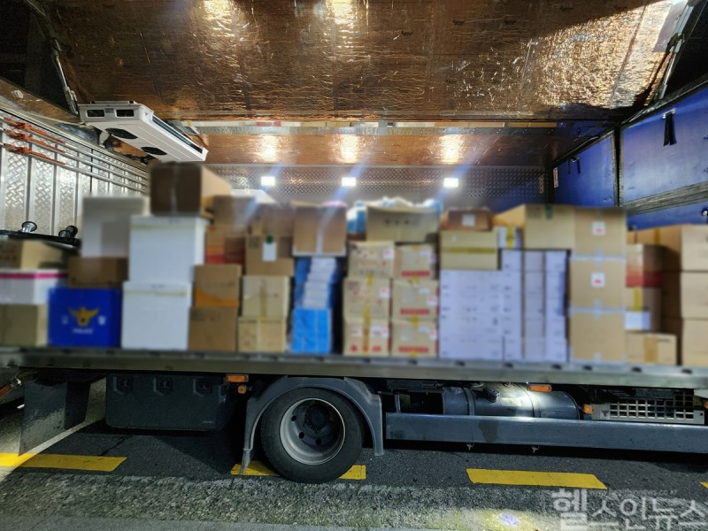 경찰이 압수한 불법 유통 의약품 (울산 남부경찰서 제공)