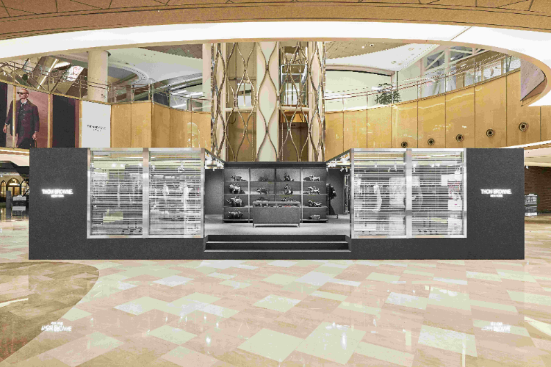 롯데백화점 에비뉴엘 잠실 지하 1층 '더 크라운'에 위치한 톰브라운 팝업 (롯데백화점 제공)