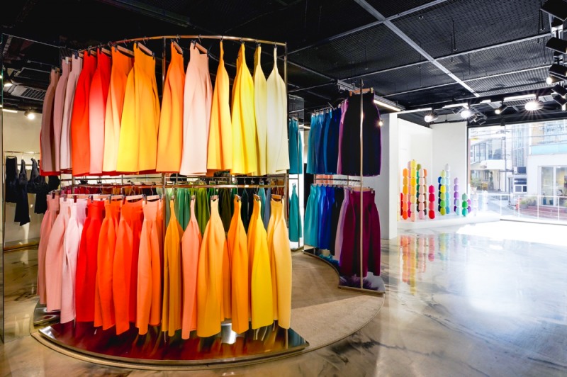 100가지 컬러의 미묘한 차이를 느낄 수 있다. (신세계 제공)