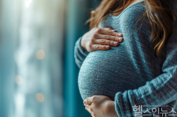 임신과 출산을 겪은 임산부들이 출산 후유증으로 겪기 쉬운 대표적인 질환 3가지는 비염과 요실금, 치질이 있다. 이들은 여성들의 삶의 질을 떨어뜨릴 수 있어 적극적인 자세로 대처하는 게 필요하다. (클립아트코리아)