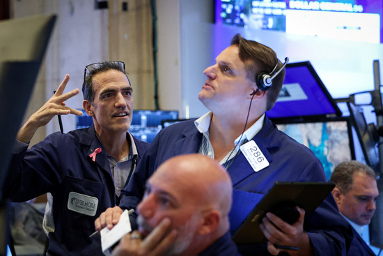 뉴욕증권거래소(NYSE) 트레이더들이 일하는 모습. 사진=글로벌에픽 DB