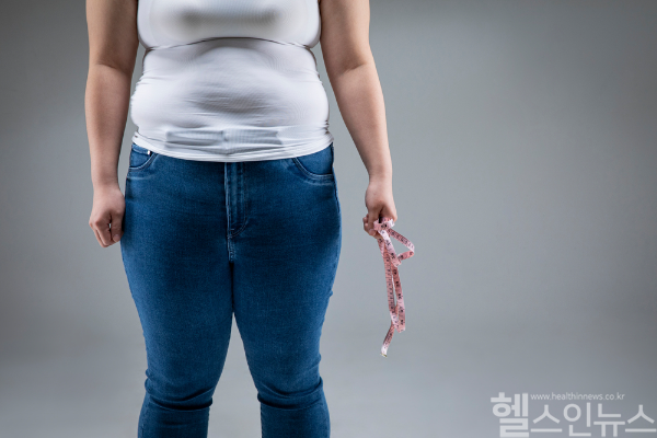 만병의 근원이자 건강한 삶의 적이라 볼 수 있는 '비만'. 특히 고도비만은 전신 곳곳에 다양한 합병증을 부를 수 있어 신속하고 적극적인 대처가 필요하다. (클립아트코리아)