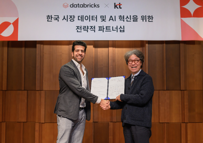 KT가 데이터브릭스와 데이터∙AI 분야의 긴밀한 협력과 국내 AX 확산을 위한 업무협약을 체결했다. ⓒKT