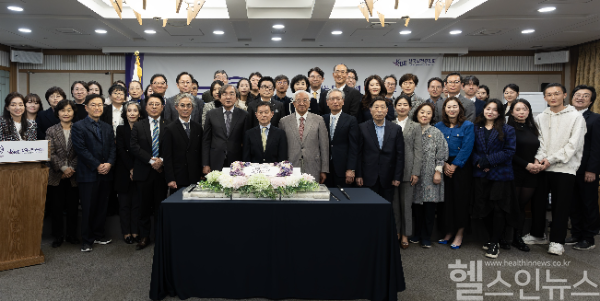 한국뇌전증협회 창립 50주년 기념식 단체사진 (한국뇌전증협회 제공)