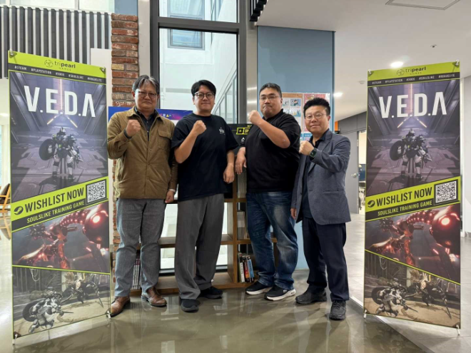 한국콘텐츠진흥원 김남걸 게임신기술본부장 / 트라이펄게임즈 정만손 대표 / 스마일게이트 여승환 이사 / 한국콘텐츠진흥원 게임기반조성팀 조현훈 팀장님. ⓒ스마일게이트