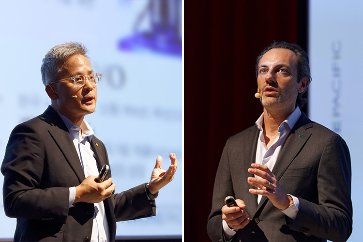 (왼쪽) 김승환 아모레퍼시픽 대표와 조반니 발렌티니 북미 법인장의 발표 모습 (아모레퍼시픽 제공)