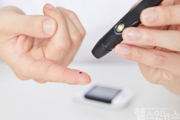 현대인들에게 익숙한 당뇨병. 이는 만성질환으로 필연적으로 동반되는 합병증이 더 위험한 때가 많다. 그 중 하나인 '혈당 쇼크'도 각별히 주의하는 것이 좋다. (클립아트코리아)