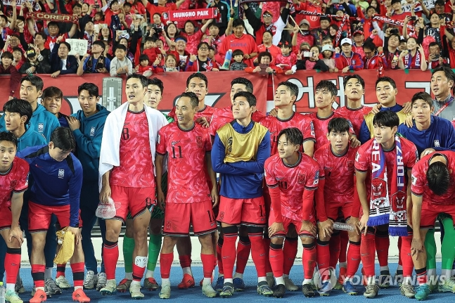 '축구하기 딱 좋은 상황' 홍명보호, 승리 위한 최적 조건...양탄자 잔디+붉은 유니폼
