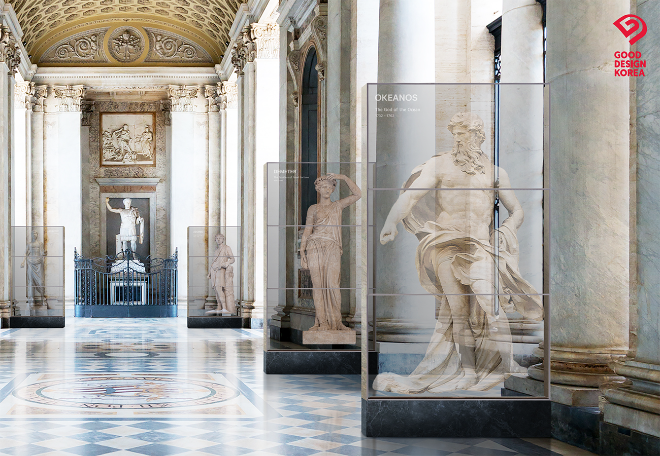 LG전자 투명 올레드 모듈러 사이니지가 박물관에서 전시에 활용된 모습을 담은 이미지 컷. ⓒLG전자