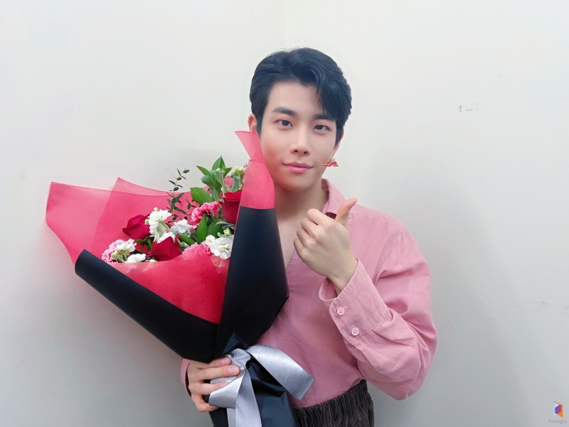 아스트로 MJ, 뮤지컬 ‘조로’ 2개월 여정 마무리…“행복했다…더욱 성장할 것”