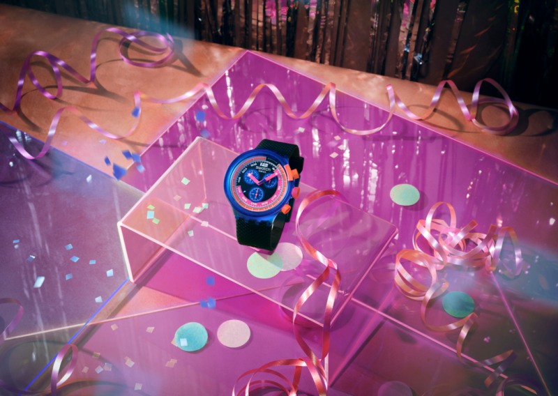 와치 2024 홀리데이 컬렉션 네온 컬렉션 ‘스와치 네오 파티 투 더 맥스 (스와치 제공)