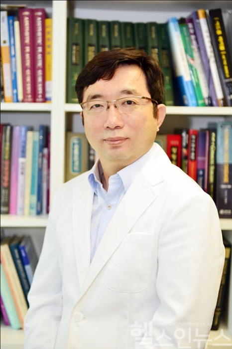 김환익 신도림 큐브성형외과의원 원장