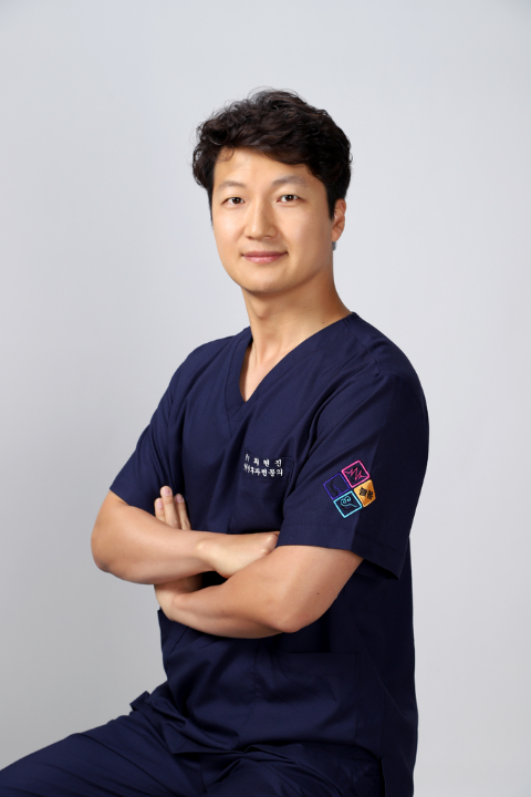최현진 늘봄이비인후과 원장