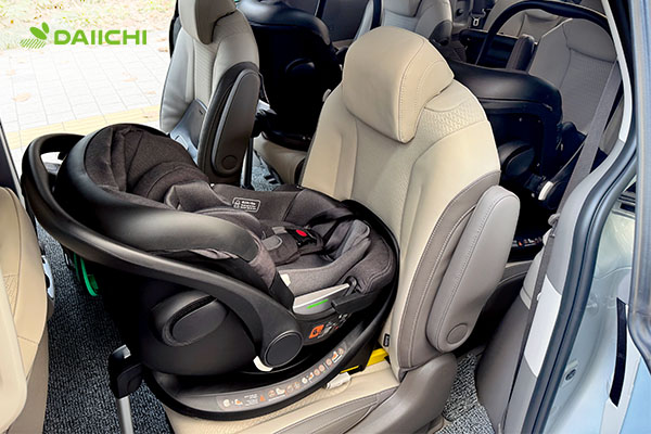 다이치, 자연임신 '동두천 오둥이' 가정에 카시트 5대 설치 솔루션과 육아용품 지원