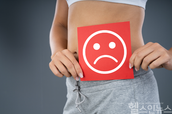 추운 날씨 속에서도 살아남는 노로바이러스, 겨울철 4개월 동안 노로바이러스로 인한 식중독이 60% 발생하는 것으로 알려져 철저한 예방 수칙 준수가 강조된다. (클립아트코리아)